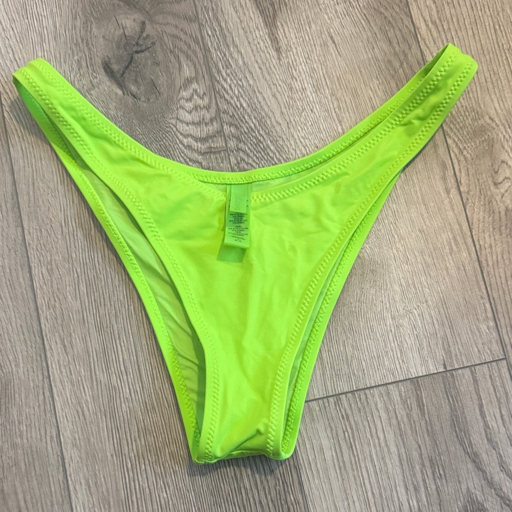 SKIMS SWIM Limited Edition Dipped Tanga Bathing Suit Bottom sz M in Neon Green